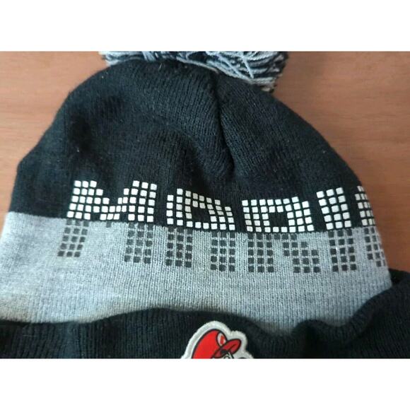 Super Mario Bros Ball Beanie Hat - Picture 3 of 4